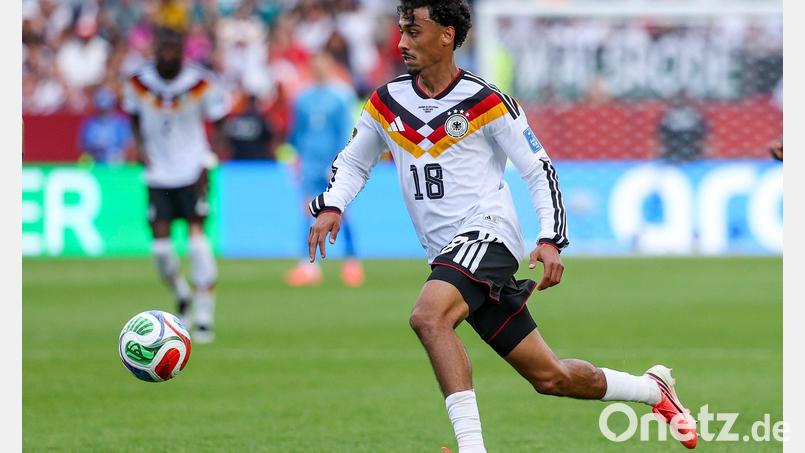 Nathaniel Brown ist wieder am Ball. (Archivbild) Bild: Jan Woitas/dpa