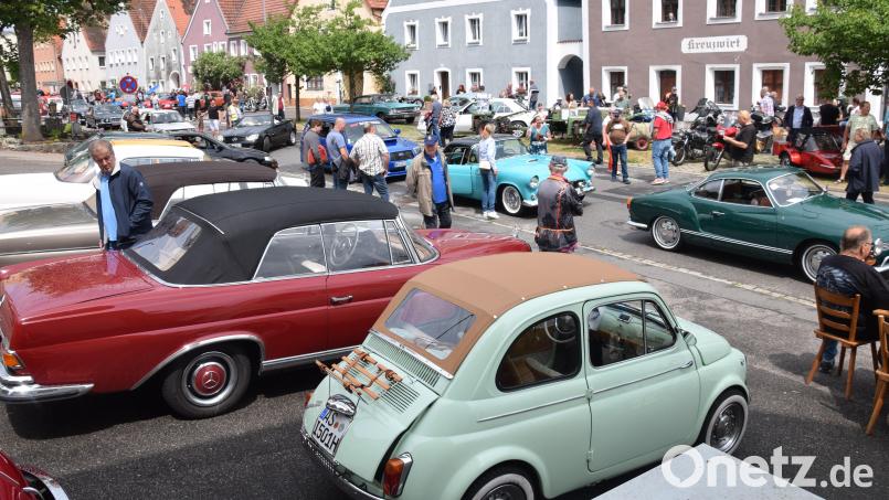 Da muss man hinfahren! Für Sonntag, 12. Juli, laden die Freunde besonderer Fahrzeuge und Oldtimer zum 39. Jahrestreffen mit einer Oldtimerausstellung nach Hohenburg ein. Archivbild: Paul Böhm