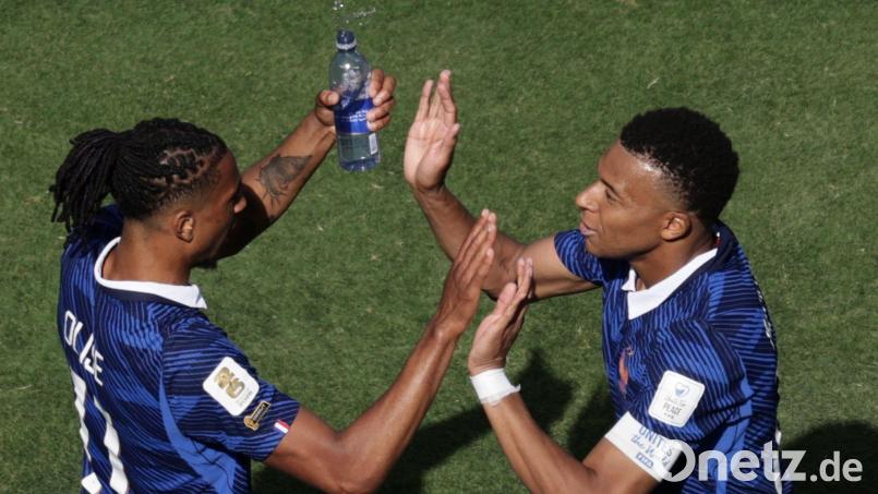 Herausragend bei dieser WM: Die Franzosen Kylian Mbappé (r) und Michael Olise. Bild: Adam Hunger/AP/dpa