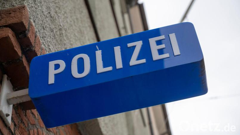 Die Polizei hofft auf Zeugenhinweise. (Symbolbild) Bild: Peter Kneffel/dpa