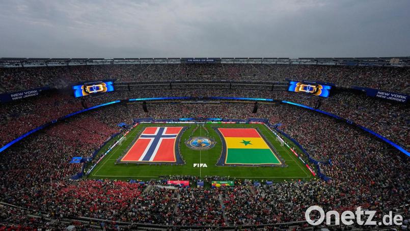 Mehr als 4,6 Millionen Fans lockte diese WM schon in der Vorrunde in die Stadien. (Archivbild) Bild: Stephen Collingwood/AP/dpa