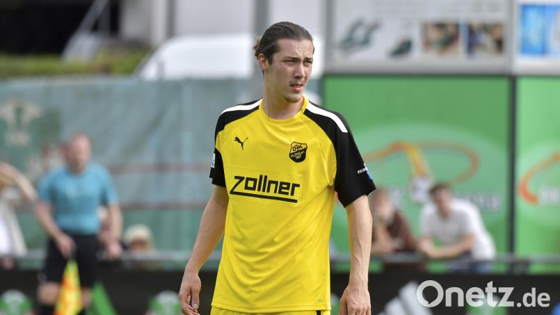 Wiedersehen mit Erol Özbay: Der ehemalige Stürmer des SC Luhe-Wildenau kehrt beim Höhbauer-Cup an seine ehemalige Wirkungsstätte zurück. Bild: Hubert Ziegler