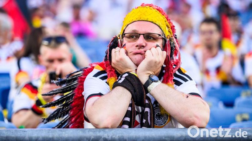 Nach dem WM-Aus könnte die miese Stimmung im Fußball auch auf andere Bereiche übergreifen. Bild: Tom Weller/dpa