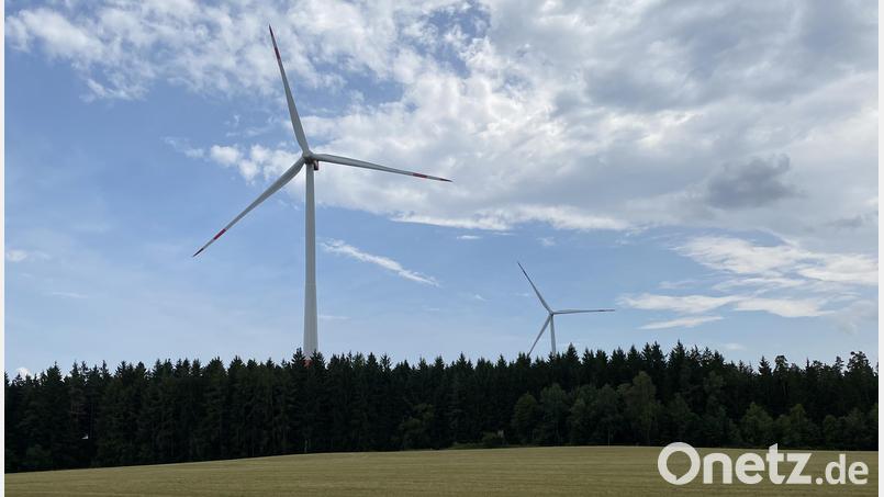 Die Auswirkungen von Windkraftanlagen machen nicht an den Gemeindegrenzen halt und müssen in der Planungsphase sorgfältig geprüft werden. Bild: Claudia Völkl