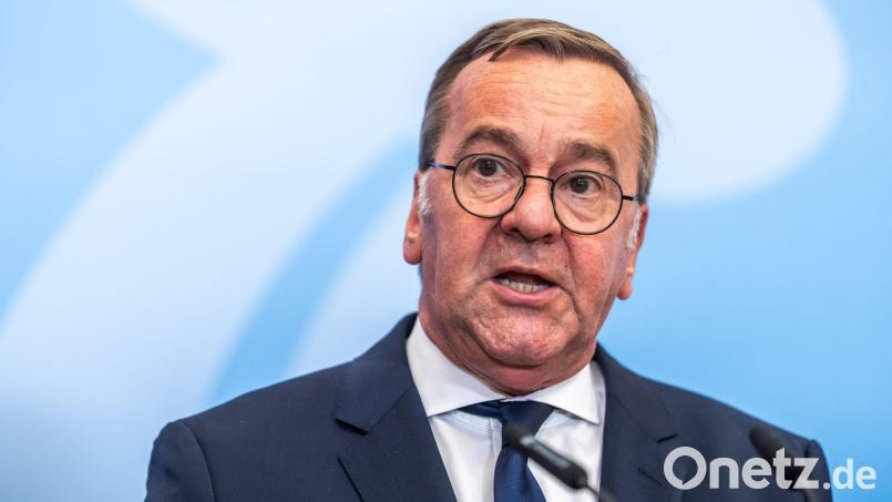 „Im Augenblick gibt es kein Szenario (...), dass der Korken schnell aus der Flasche kommt“, sagt Verteidigungsminister Boris Pistorius. Bild: Michael Kappeler/dpa
