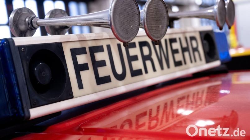 Ein Ölunfall auf dem Lech beschäftigt die Feuerwehr in Landsberg. (Symbild) Bild: Sven Hoppe/dpa