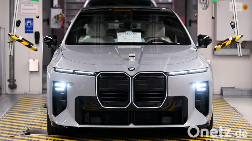 Die neue BMW 7er-Modellreihe wird im Werk Dingolfing gefertigt. Bild: Sven Hoppe/dpa