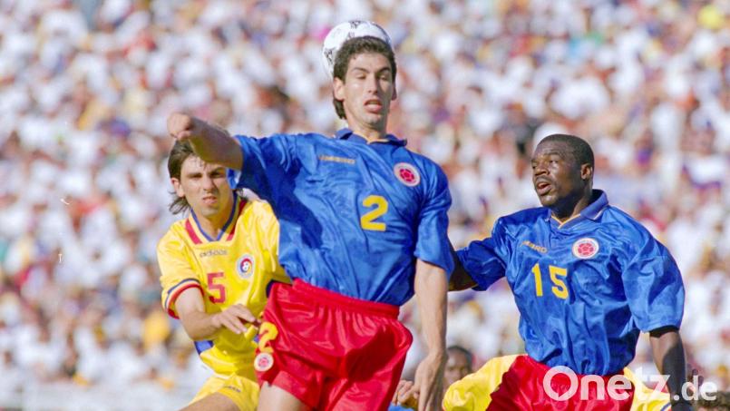 Kolumbiens Spieler Andres Escobar bei der WM 1994. Der Verteidiger wurde während des Turniers erschossen. (Archivbild) Bild: Bildbyrån/Zuma Press/dpa