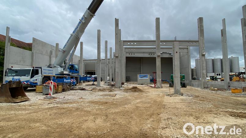 Der Amberger Milchhof wird erweitert. Die Bayernland eG als Eigentümer will damit ein deutliches Statement für den Standort abgeben. Bild: Andreas Ascherl