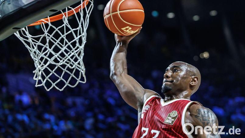 Verlässt die Bayern schon wieder: Basketball-Profi Isiaha Mike. (Archivbild) Bild: Andreas Gora/dpa
