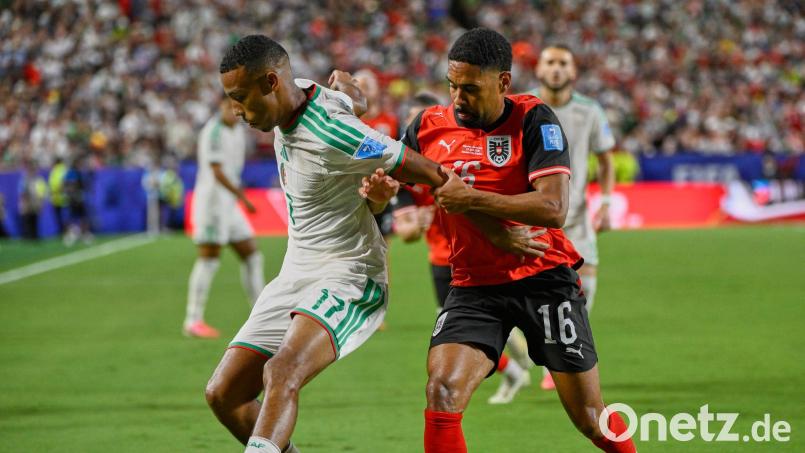 Phillipp Mwene (r) fällt gegen Spanien aus. (Archivbild) Bild: Reed Hoffmann/AP/dpa