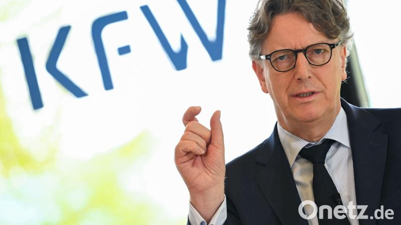 KfW-Chef Wintels sieht zu viele Investitionsprojekte in der Warteschleife. Bild: Arne Dedert/dpa