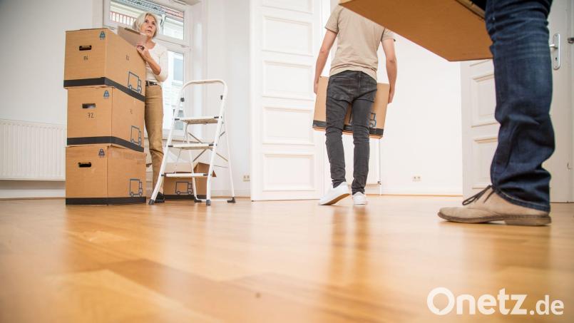 Männer sind beim Auszug aus dem Elternhaus im Schnitt älter als Frauen. (Symbolbild) Bild: Christin Klose/dpa-tmn/dpa
