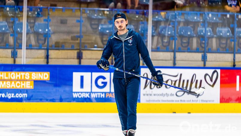 Simon Heidenreich hat seinen Vertrag als Athletiktrainer der Blue Devils Weiden verlängert. Archivbild: Elke Englmaier