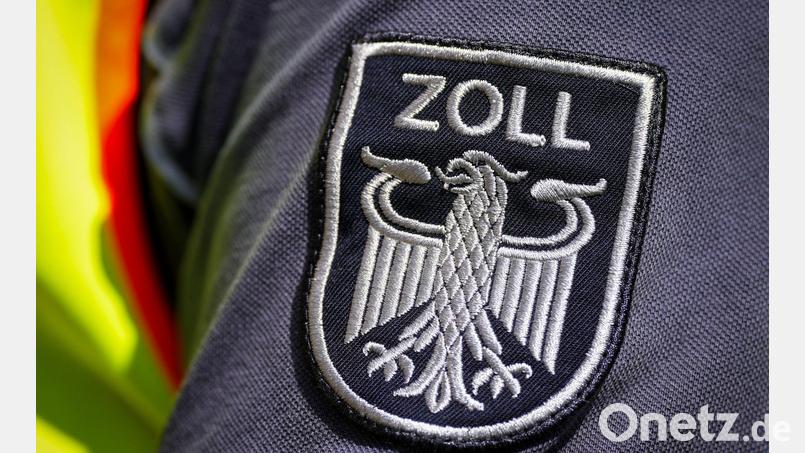 Am Flughafen BER hat der Zoll einen Reisenden mit 16 Kilogramm Ketamin im Gepäck erwischt. (Foto: Archiv) Bild: Soeren Stache/dpa