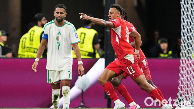 Frust in Vancouver: Mahrez und sein Team waren ohne Chance. Bild: Lindsey Wasson/AP/dpa