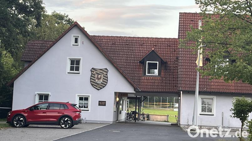 Die Josef-Trösch-Sportanlage in der Umgehungsstraße bekommt eine Stadionordnung. Das beschlossen die Mitglieder des Gemeinderates einstimmig. Bild: Marianne Moosburger