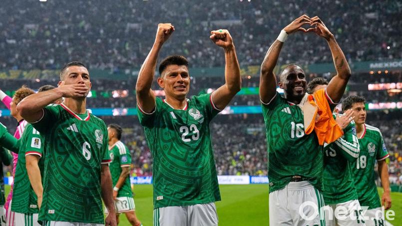 Es gab teure Geschenke für Mexikos Fußballer. Bild: Natacha Pisarenko/AP/dpa
