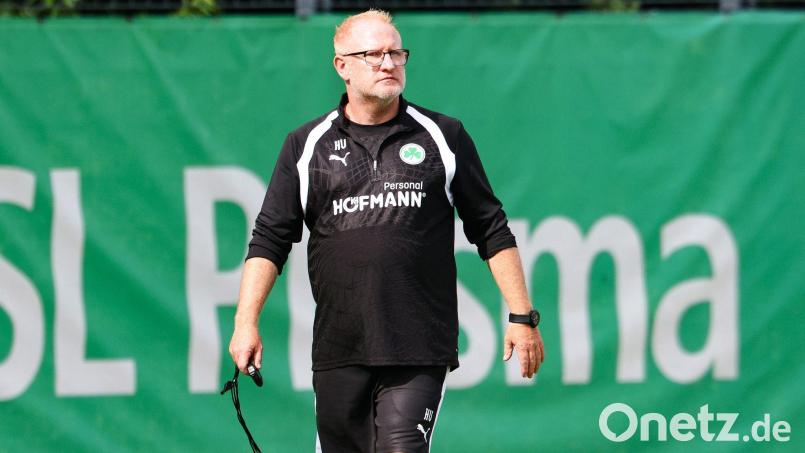 Sah eine Niederlage seiner Fürther im ersten Sommertest: Trainer Heiko Vogel (Archivbild) Bild: Daniel Löb/dpa