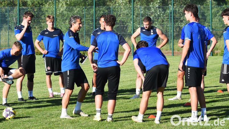Die SpVgg SV Weiden ist am Dienstagabend zu Gast beim SV Etzenricht. Bild: Gerhard Büttner