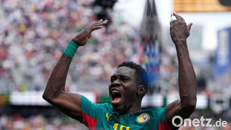 Knapp eine Woche nach dem WM-Aus kehren Senegals Fußballer nach Hause zurück (Archivbild). Bild: Lindsey Wasson/AP/dpa