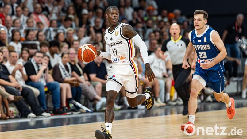 Dennis Schröder ließ sich die Quali-Partie gegen Zypern nicht entgehen. Bild: Daniel Löb/dpa