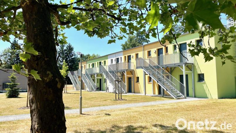 Die Notunterkunft für Wohnungslose in der Schustermooslohe mit dem Namen Ursula-Barrois-Haus. Sozialdezernent Wolfgang Hohlmeier stellte in der jüngsten Sitzung des Ausschusses für Jugendhilfe und soziale Fragen den Jahresbericht zur Wohnungslosigkeit in Weiden für das Jahr 2025 vor. Bild: Gabi Schönberger