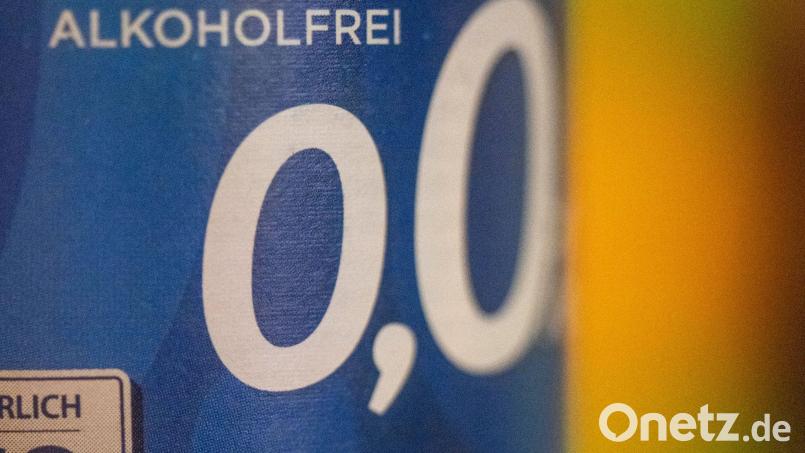 Bier muss keinen Alkohol enthalten. Bild: Christophe Gateau/dpa
