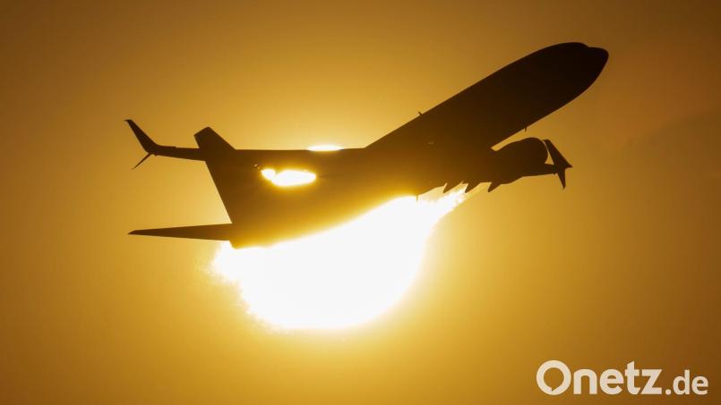 Hunderte Millionen Menschen fliegen jedes Jahr in der EU. (Archivbild) Bild: Boris Roessler/dpa