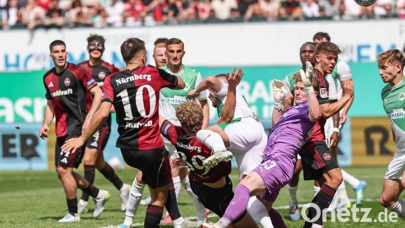 Schon am 15. September kommt es zum ersten Frankenderby der neuen Saison. (Archivbild) Bild: Daniel Löb/dpa