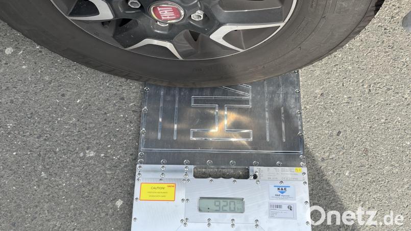 Camper können beim Aktionstag ihre Fahrzeuge kostenlos wiegen lassen. Bild: Josef Argauer