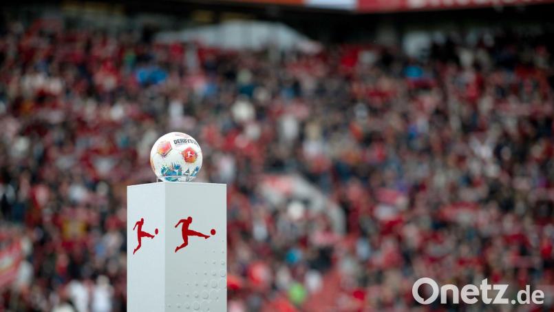 Die Bundesliga registrierte beim Umsatz einen Bestwert. (Archivbild) Bild: Fabian Strauch/dpa