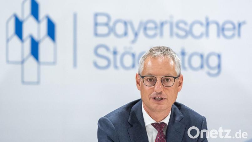 Markus Pannermayr bleibt Vorsitzender des bayerischen Städtetags. (Archivbild) Bild: Armin Weigel/dpa