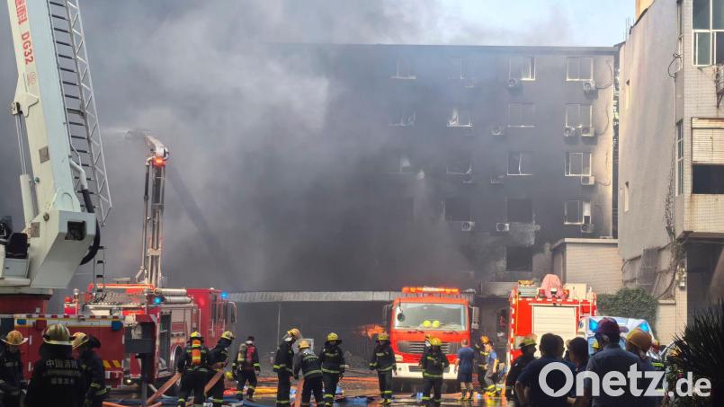 Bei dem Feuer soll es eine erhebliche Zahl an Opfern gegeben haben. Bild: Zheng Liang/Xinhua/AP/dpa