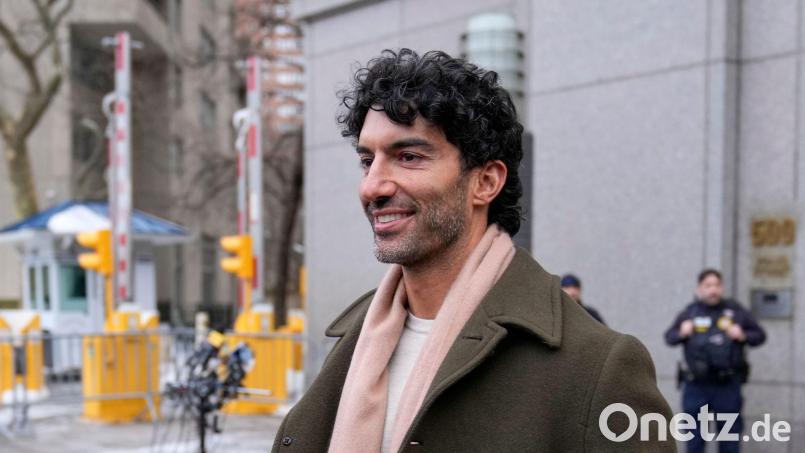 Justin Baldoni und seine Frau Emily haben zwei gemeinsame Kinder. (Archivbild) Bild: Seth Wenig/AP/dpa