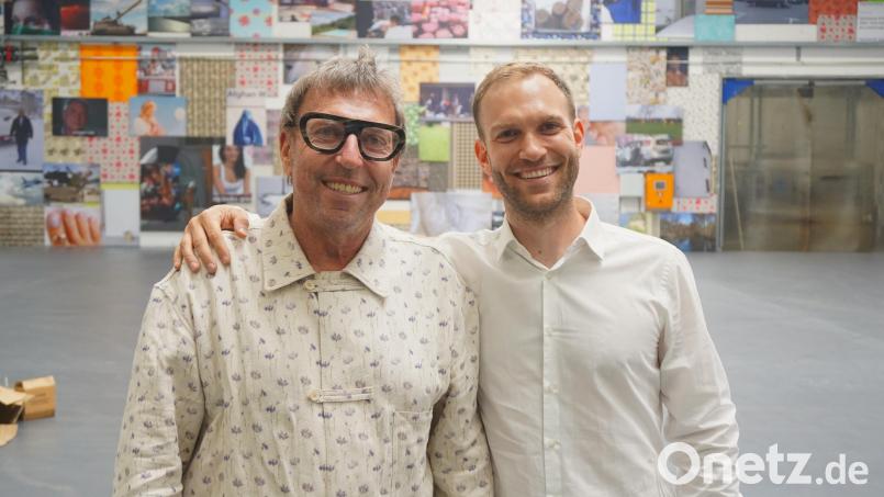 Vater und Sohn, Vorgänger und Nachfolger: Markus Birner (links) und Valentin Wittmann, der aktuelle Chef der Birner Kunststofftechnik GmbH in Kümmersbruck. Bild: jut