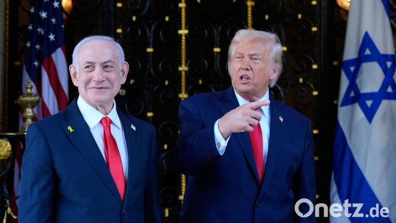 Berichten zufolge warnte Israel Trump vor Mordanschlägen. (Archivbild) Bild: Alex Brandon/AP/dpa