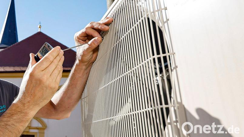 Die Grünen fordern viel Geld für Klimaanlagen. (Archivbild) Bild: Daniel Löb/dpa/dpa-tmn