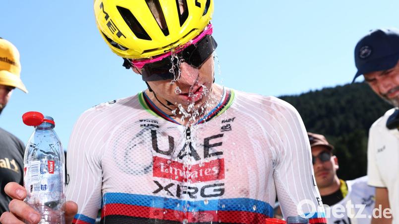 Seit Beginn der Tour sind die Temperaturen extrem. (Archivbild) Bild: Anne-Christine Poujoulat/AFP via AP/dpa