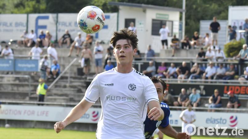 Konstantin Plankl avancierte im letzten Test gegen Regionalligisten DJK Vilzing zum Matchwinner für die DJK Gebenbach. Archivbild: Hubert Ziegler