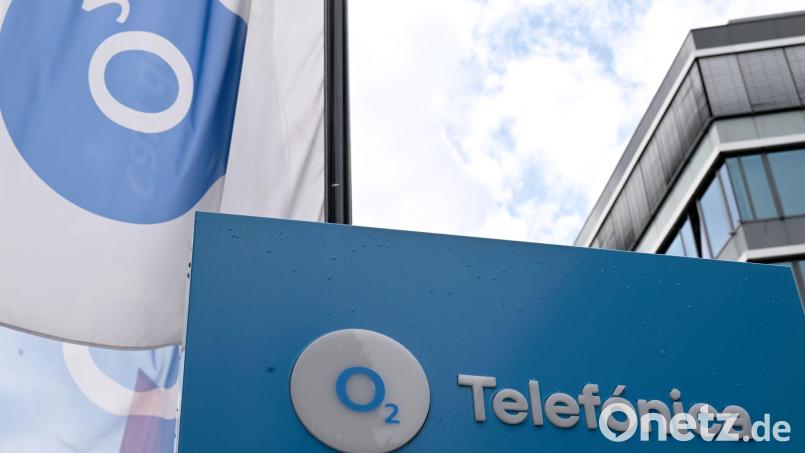 O2 Telefónica plant einen massiven Stellenabbau in Deutschland. (Archivbild) Bild: Wolf von Dewitz/dpa