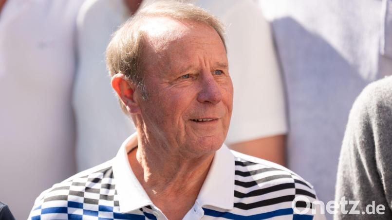 Berti Vogts spricht von einem Trainerdilemma im deutschen Fußball. (Archivbild) Bild: Silas Stein/dpa