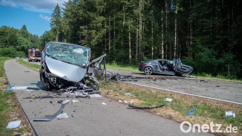Der Unfall hat drei Menschen das Leben gekostet. Bild: Lars Haubner/NEWS5/dpa