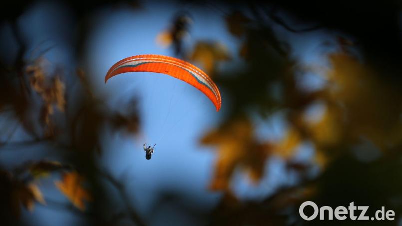 Gleitschirmflieger legt Langsteckenflug hin. (Archivbild) Bild: Karl-Josef Hildenbrand/dpa