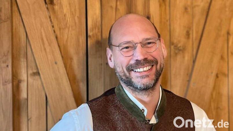Der Neudorfer Josef Hammer starb plötzlich und unerwartet mit 51 Jahren. Er war Vorsitzender des Neudorfer Vereinskartells und Marktrat in Luhe-Wildenau. Bild: Privatarchiv Familie Hammer