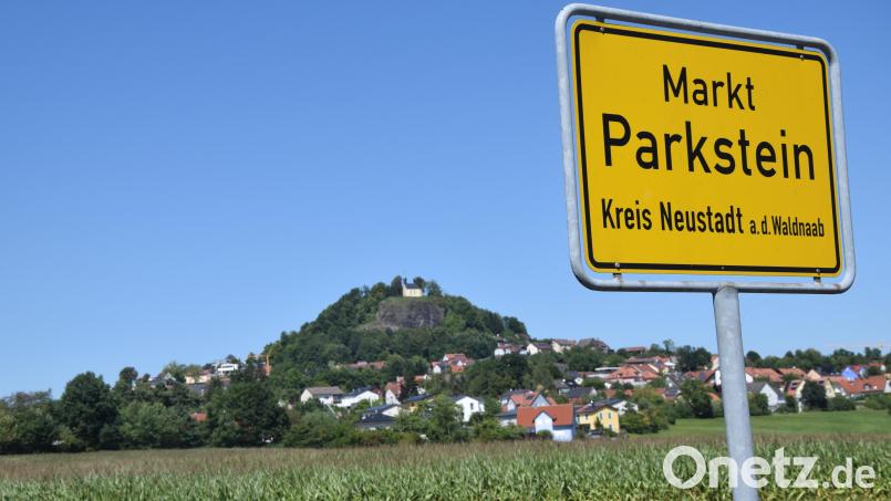 Der Parksteiner Marktrat hatte viele Tagesordnungspunkte abzuarbeiten. Bild: Ernst Frischholz