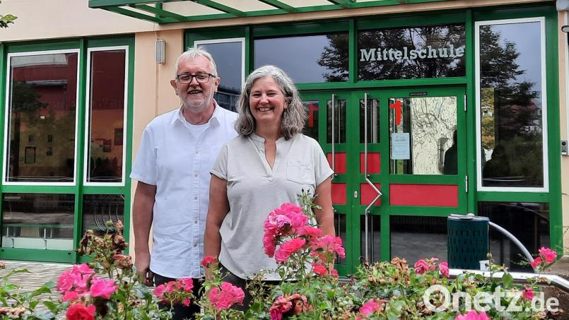 Ferdinand Höllerer geht mit Ablauf des Schuljahres in die Freistellungsphase der Altersteilzeit. Seine Nachfolgerin wird die bisherige Konrektorin Renate Schmidt. Foto: Brigitte Grüner