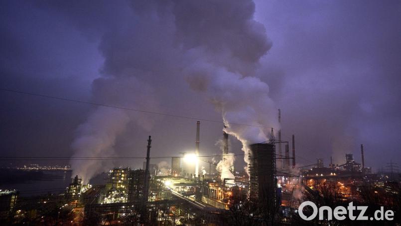 Die deutsche Industrie hat im vergangenen Jahr 177.000 Arbeitsplätze eingebüßt. (Archivbild) Bild: Bernd Thissen/dpa