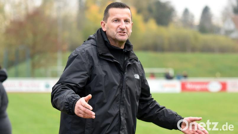 Udo Schnurrer gibt künftig beim ASV Wunsiedel die Richtung vor. Der erfahrene Trainer kommt vom Kreisligakonkurrenten FC Tirschenreuth. Bild: Rudolf Gebert