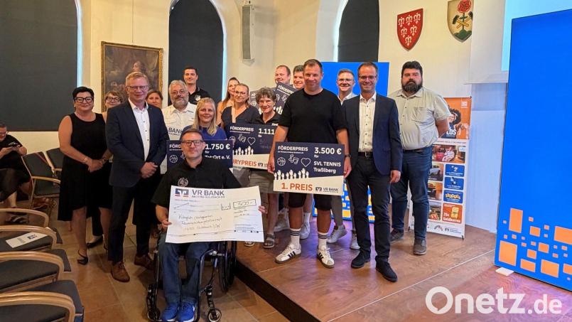 Die VR Bank Amberg-Sulzbach verleiht den Förderpreis 2026 Bild: Stephanie Fuchs VR-Marketing